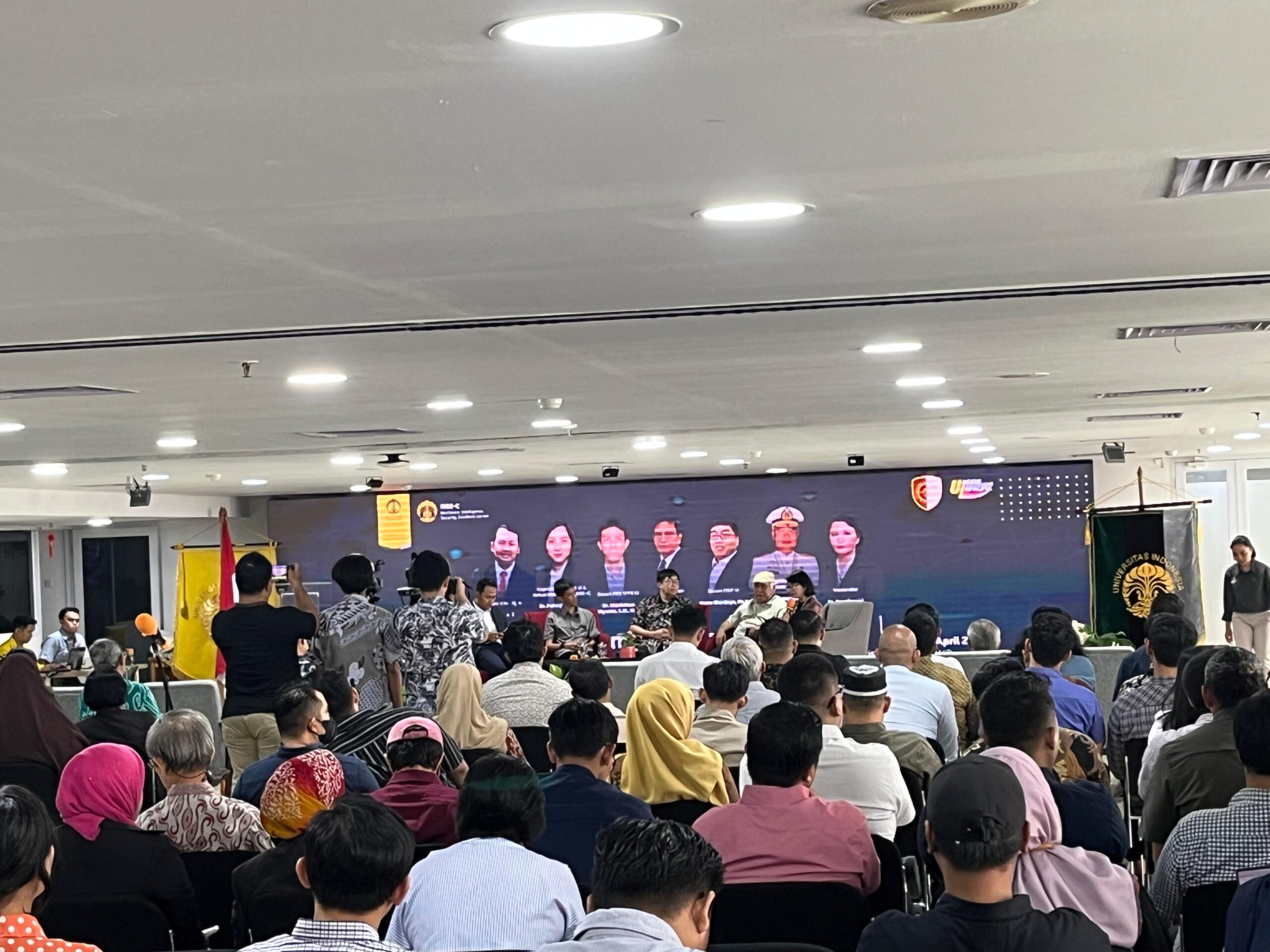 Pakar Bicara Di Seminar Intelijen Ui Pakar Bicara Di Seminar Intelijen Ui